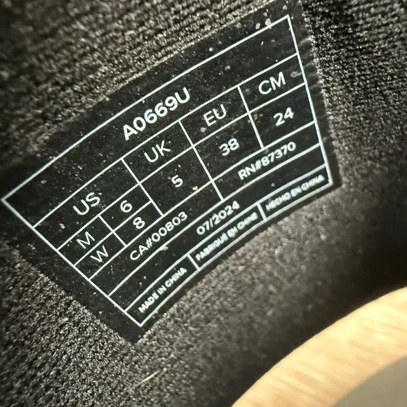 ALO Yoga Black Unisex Slide - Picture 10 of 11